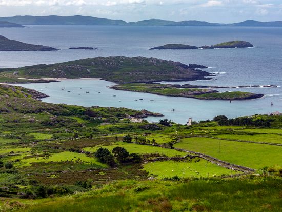 Ireland_Ring of Kerry_pixta_58248957_M